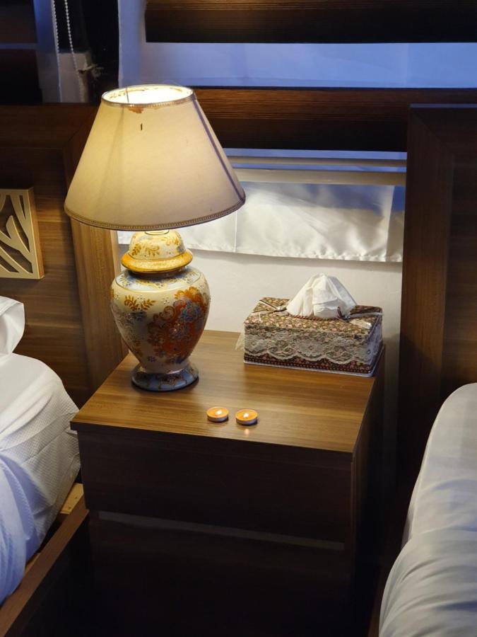 New Luxurious Modern Studio Apartment จีราช ภายนอก รูปภาพ