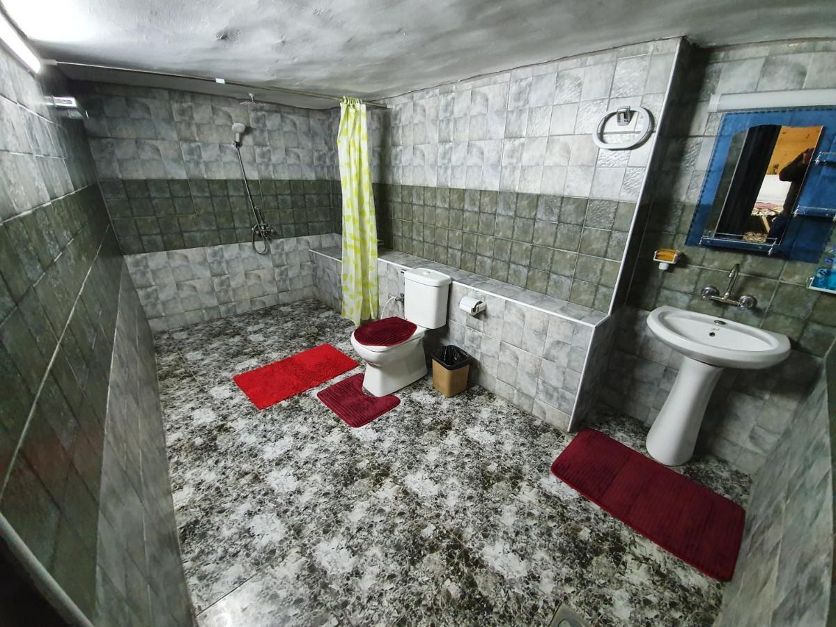 New Luxurious Modern Studio Apartment จีราช ภายนอก รูปภาพ